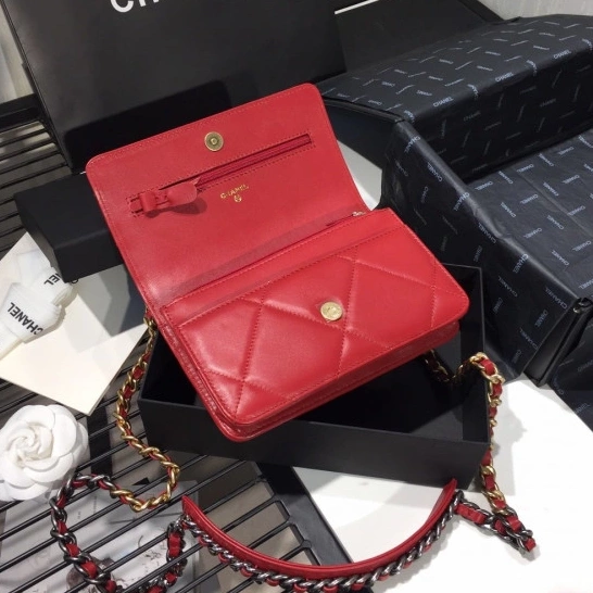 First Bag Ru CHAIN CHANEL WALLET 0805